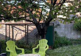 luxury Villa marie   meraude proche paris jacuzzi et jardin has Balcony rooms