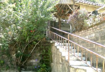 Hostel Tadeo San Juan del Sur allows 18 year olds to book a room