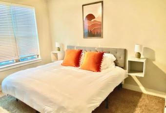 Wonderful Apartment Getaway allows 18 year olds to book a room