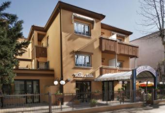 Hotel Villa Lalla has Balcony rooms