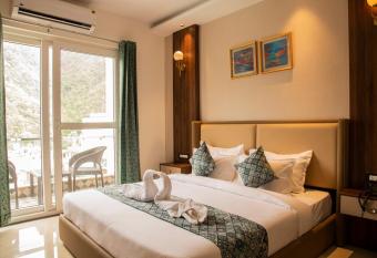 Hotel Dream Inn allows 18 year olds to book a room