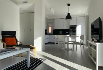 Domus Fersina allows 18 year olds to book a room