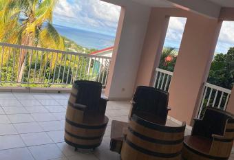 Bas de villa , R  sidence Venus calme, vue sur mer has Balcony rooms