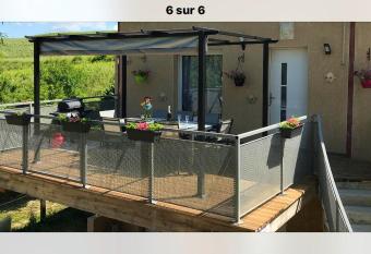 Maison de 3 chambres avec jardin clos et wifi a Chavot Courcourt has Balcony rooms