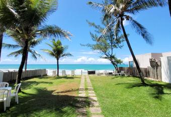 Porto Paraiso Hostel has Balcony rooms