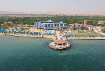 Jewel Fayed Hotel has Balcony rooms