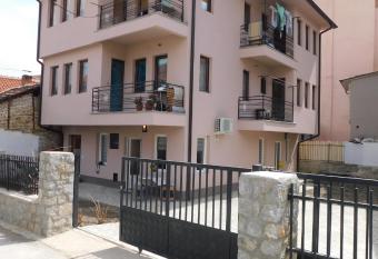 Apartments J&M allows 18 year olds to book a room