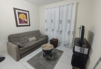 Casa Aconchegante em Itapema has Balcony rooms