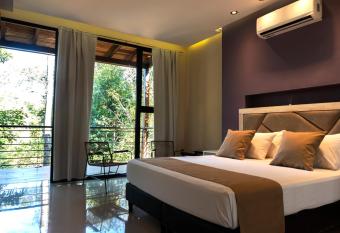 Tekoa Lodge has Balcony rooms