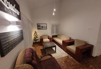 Vian Cottage has Balcony rooms