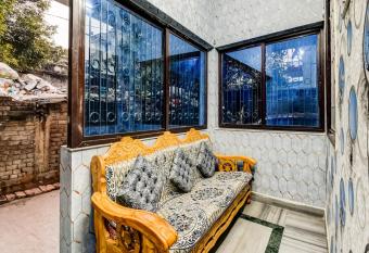 Flagship Hotel Basera allows 18 year olds to book a room