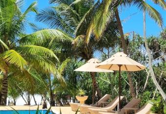 Golden Beach Paradise has Balcony rooms