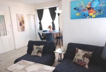 Happiness Apartment Center has Balcony rooms