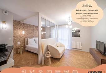 Suite Georgia allows 18 year olds to book a room