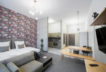 KobyApart Apartment Herford allows 18 year olds to book a room