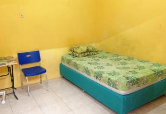 SPOT ON 90839 Royale Prapen has Balcony rooms