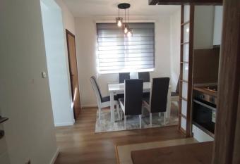 Apartman Sandra has Balcony rooms