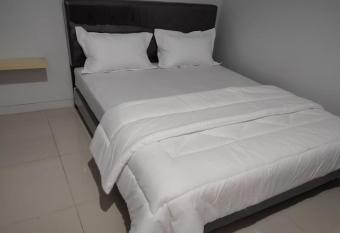 OYO 90844 Guesthouse Parung Asri Syariah allows 18 year olds to book a room