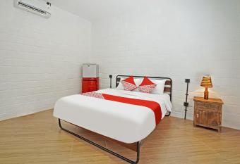 OYO 90855 Teras Keong Canggu allows 18 year olds to book a room