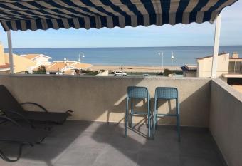 Beach House Guardamar Playa has Balcony rooms