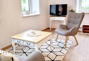 Apartment Kerbholz - zwischen S  dschwarzwald und Schweiz allows 18 year olds to book a room