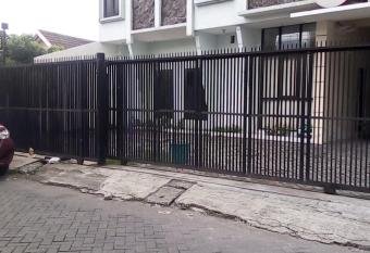 Homestay allows 18 year olds to book a room