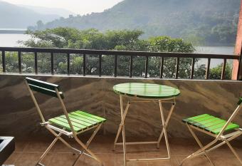 Lake View Lavish studio has Balcony rooms