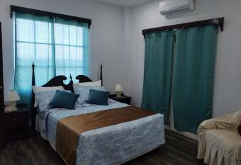 Royal View Apartment Plus has Balcony rooms