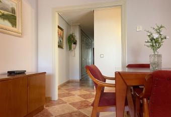 C  MODO alojamiento en Alba de Tormes has Balcony rooms