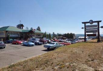 Buffalo Lodge of Bigfork has Balcony rooms