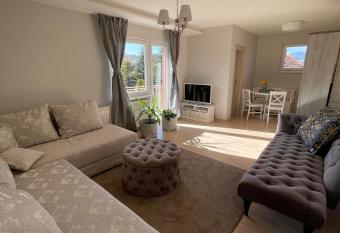 Apartman Vera has Balcony rooms