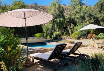 KURALEMU Casa de Campo has rooms with a private hot tub