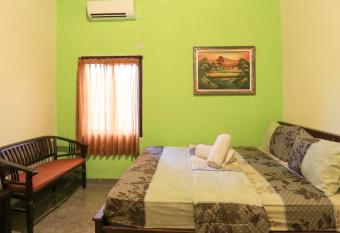Kubu Turah Homestay has Balcony rooms