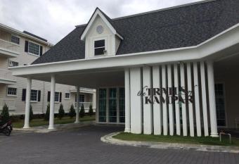 Trails of Kampar homestay villa has Balcony rooms