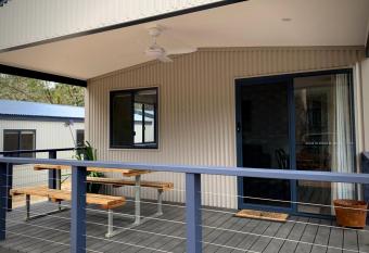Lakes Bushland Caravan & Lifestyle Park allows 18 year olds to book a room
