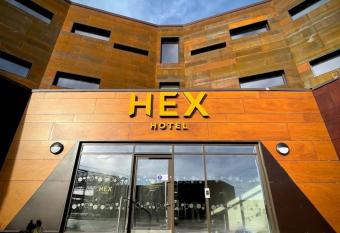 Hex Wildlife Hotel at Yorkshire Wildlife Park has Balcony rooms