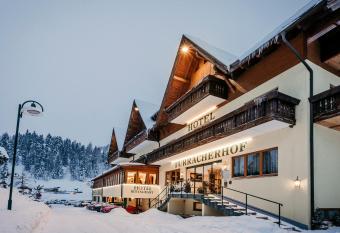 Hotel Turracherhof allows 18 year olds to book a room