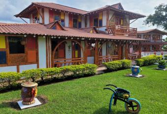 Chalet la texana has Balcony rooms