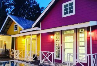 Cheqma Tiny Chalet has Balcony rooms