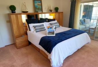 Sommer Hus-Best value in Southern California Wine Country has Balcony rooms