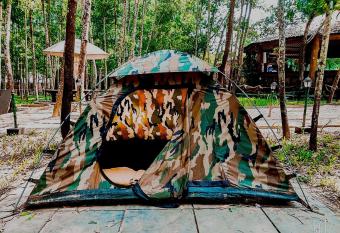 Dandeli Resorts Inn allows 18 year olds to book a room