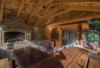 Happy house has Balcony rooms