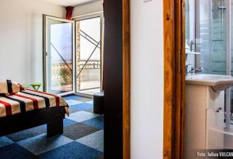 Pensiunea Carmen has Balcony rooms