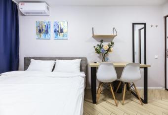 MF                                                          ,        allows 18 year olds to book a room