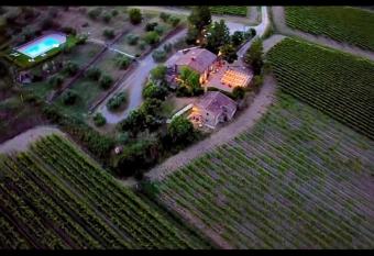 LOCANDA PODERE LE VIGNE has Balcony rooms