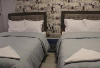 Hostel Sunset Down town has Balcony rooms