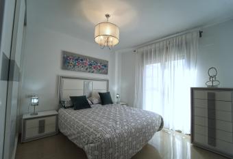 El Balc  n V has Balcony rooms