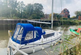 Cosy Sailing Boat Glamping Accommodation on the River in Sandwich allows 18 year olds to book a room