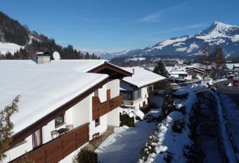Fleckalm Chalets has Balcony rooms