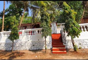 Ekkant home stay has Balcony rooms